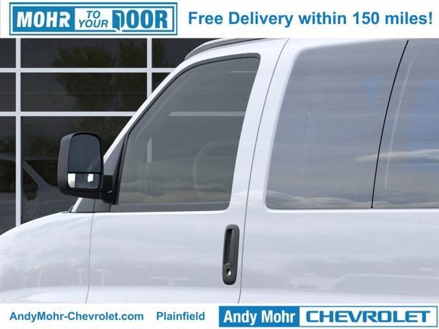 2025 Chevrolet Express Passenger 1LT