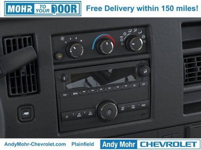 2025 Chevrolet Express Passenger 1LT