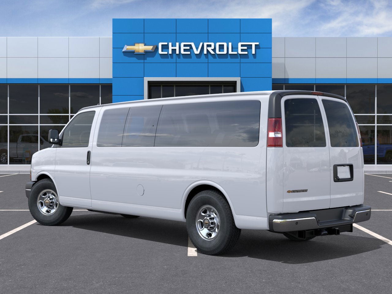 2025 Chevrolet Express Passenger 1LT