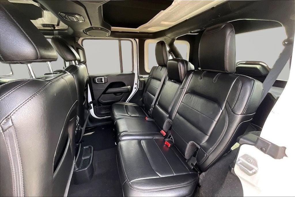 2022 Jeep Wrangler Unlimited Sahara Altitude