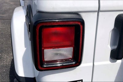 2022 Jeep Wrangler Unlimited Sahara Altitude