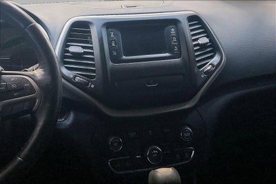 2016 Jeep Cherokee Sport