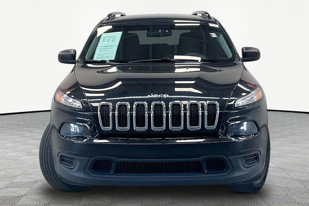 2016 Jeep Cherokee Sport