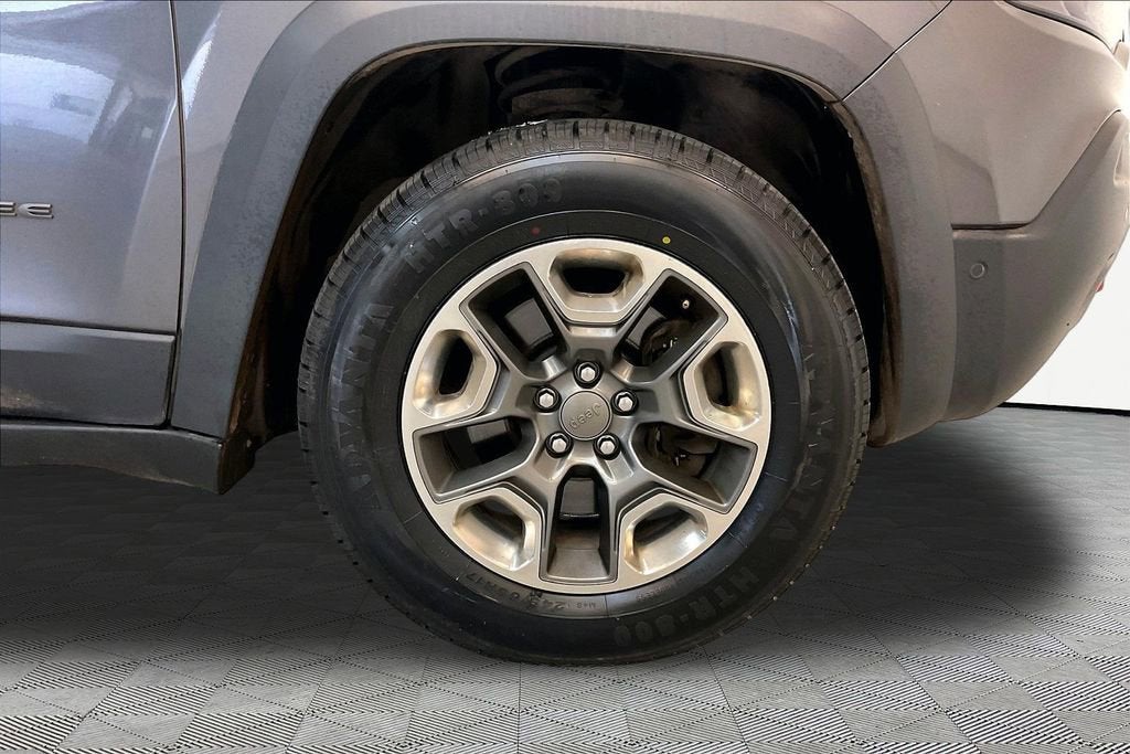 2019 Jeep Cherokee Trailhawk Elite