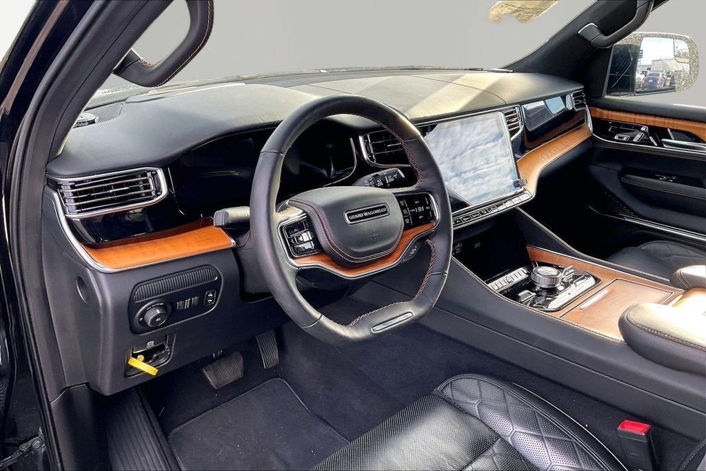 2023 Jeep Grand Wagoneer L Series III