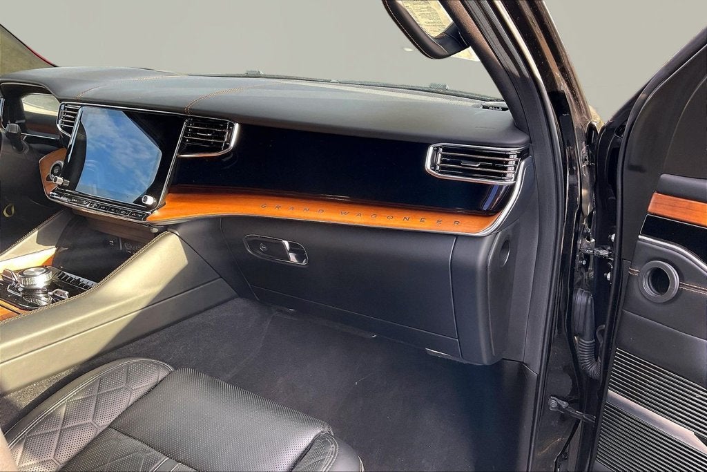 2023 Jeep Grand Wagoneer L Series III