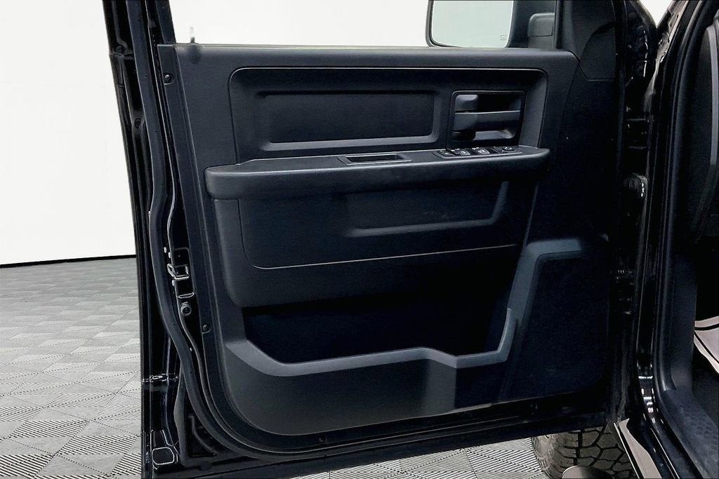 2022 RAM 1500 Classic Express