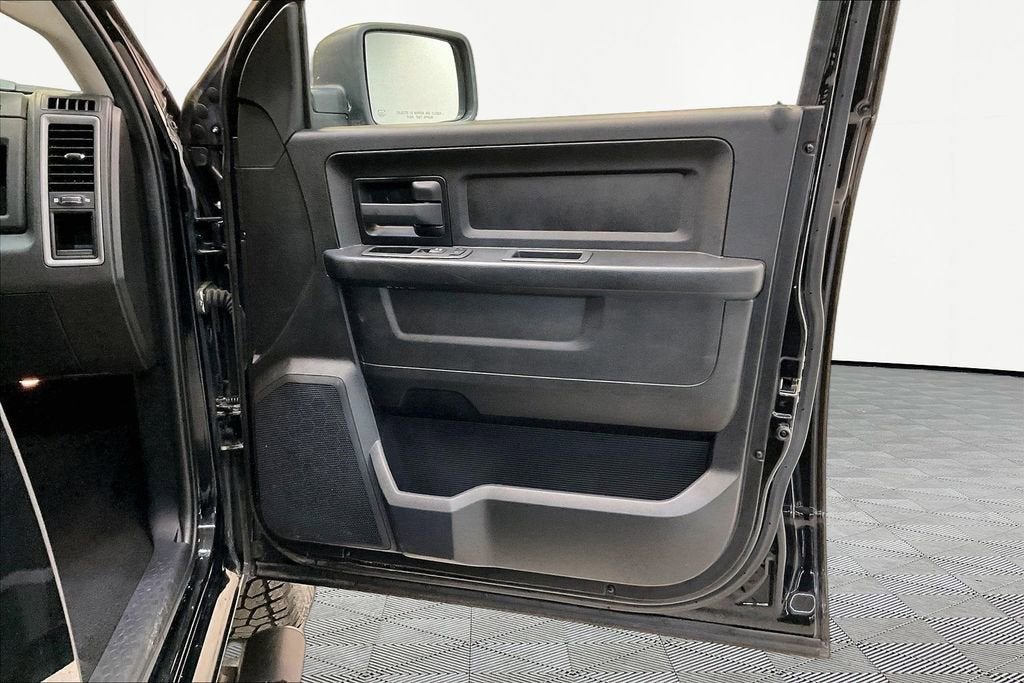 2022 RAM 1500 Classic Express