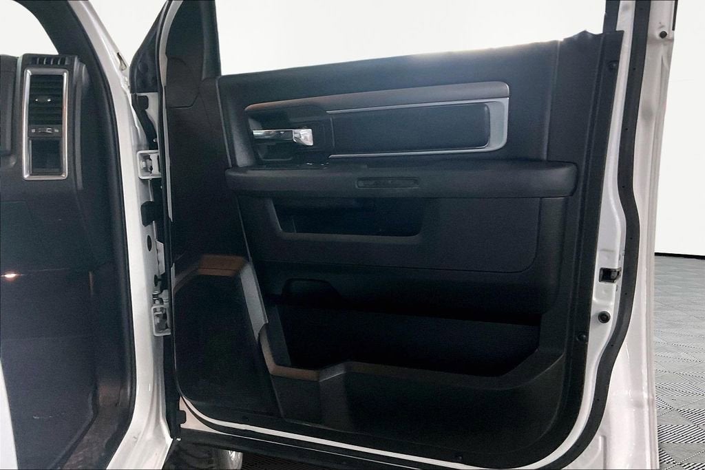 2021 RAM 1500 Classic SLT