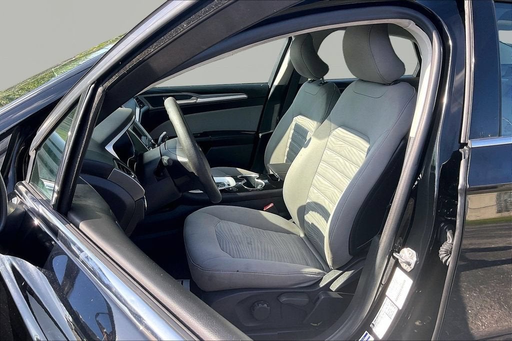 2016 Ford Fusion S