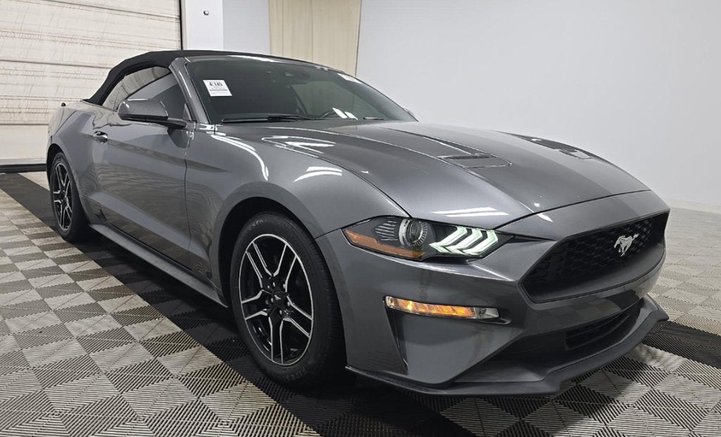 2021 Ford Mustang EcoBoost