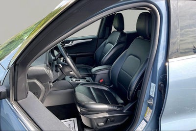 2025 Ford Escape Platinum