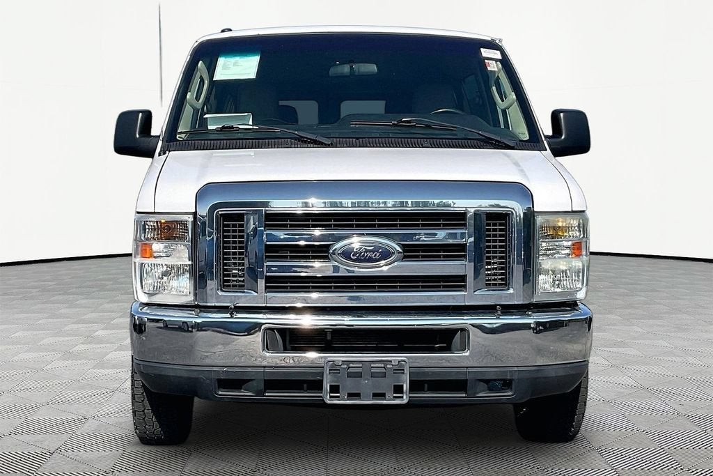 Used 2009 Ford E-Series Econoline Wagon XL with VIN 1FMNE11L59DA17951 for sale in Merrillville, IN