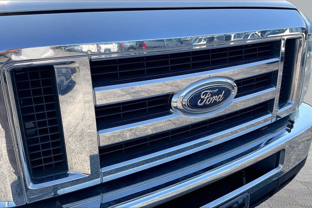 2009 Ford Econoline Wagon XL