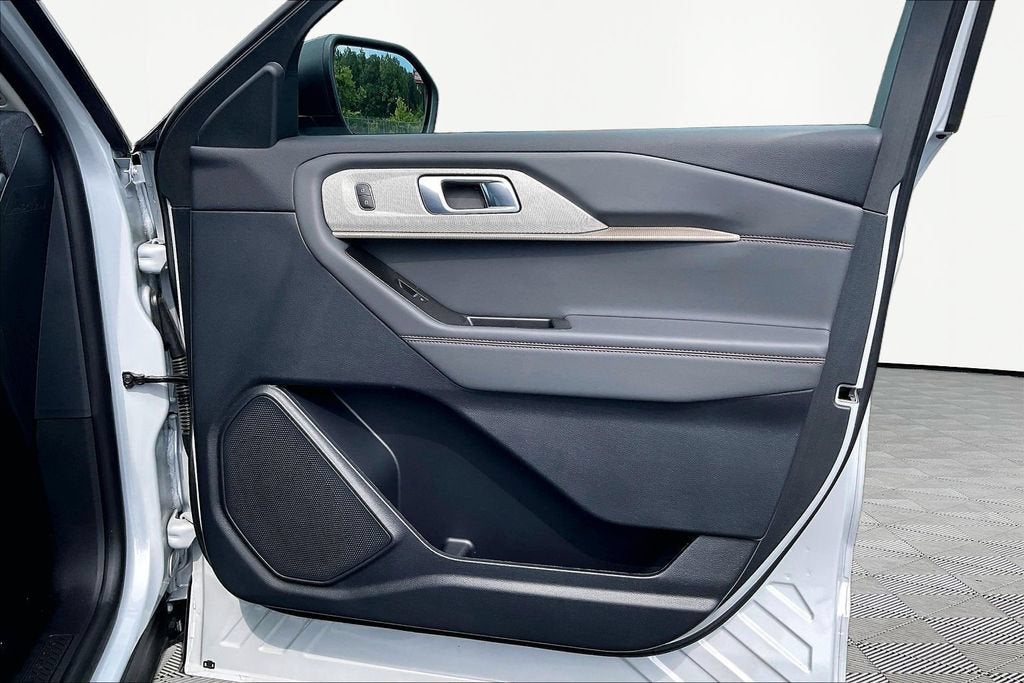 2026 Ford Explorer Active w/100A Pkg