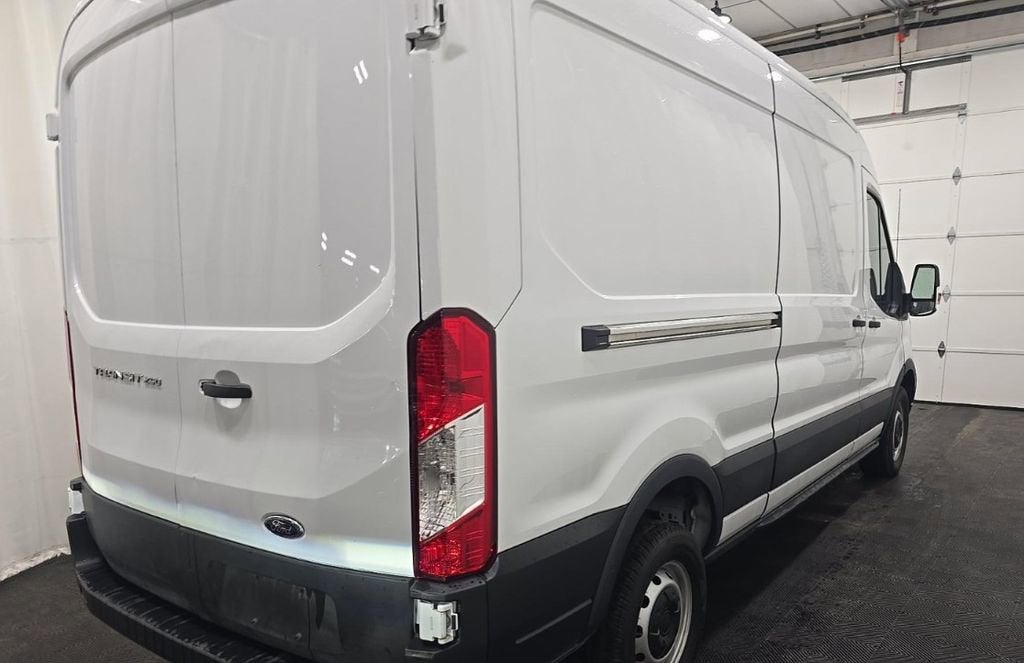2023 Ford Transit Cargo Van T250 MD RF RWD