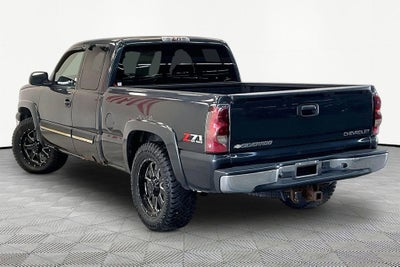 2005 Chevrolet Silverado 1500 LS