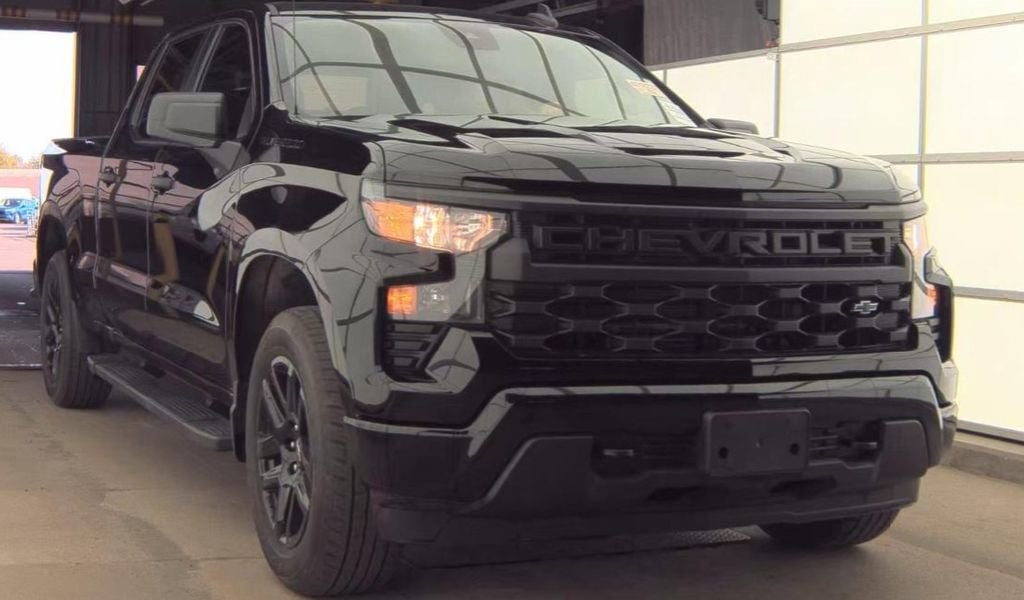2024 Chevrolet Silverado 1500 Custom
