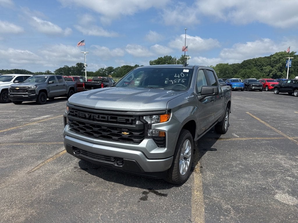 2025 Chevrolet Silverado 1500 Custom