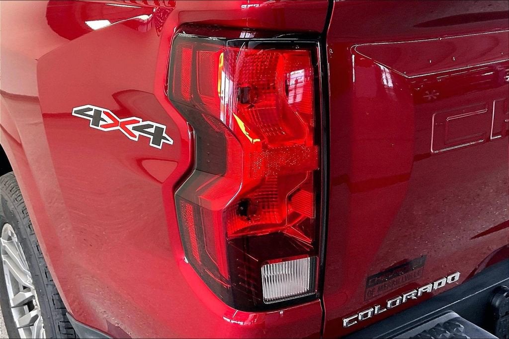 2024 Chevrolet Colorado LT