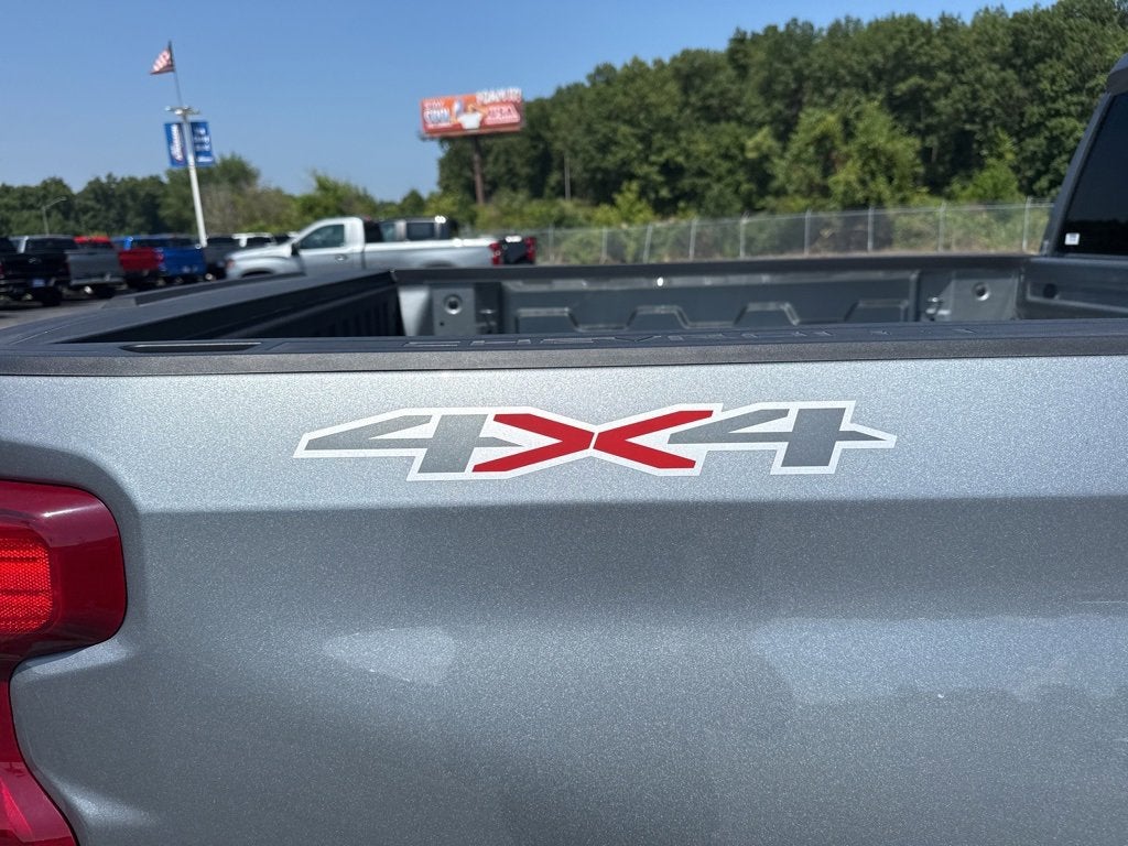 2025 Chevrolet Silverado 1500 LT