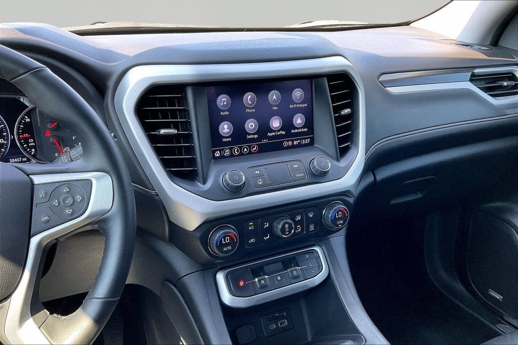 2023 GMC Acadia SLT