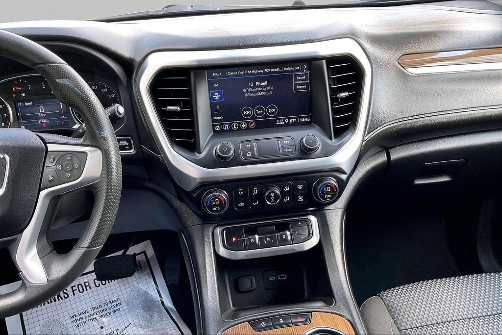 2023 GMC Acadia SLE