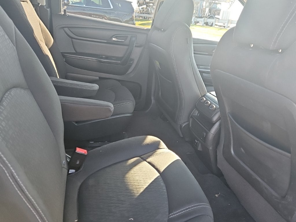 2016 GMC Acadia SLE