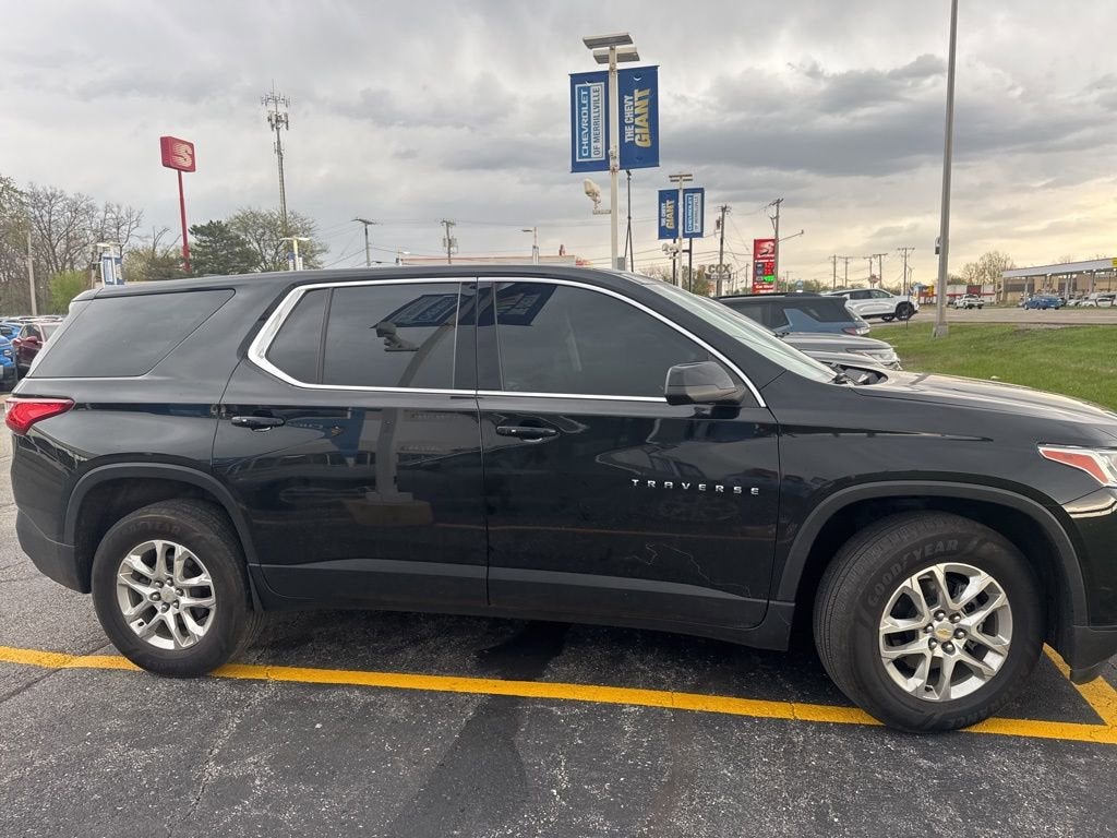 2021 Chevrolet Traverse LS