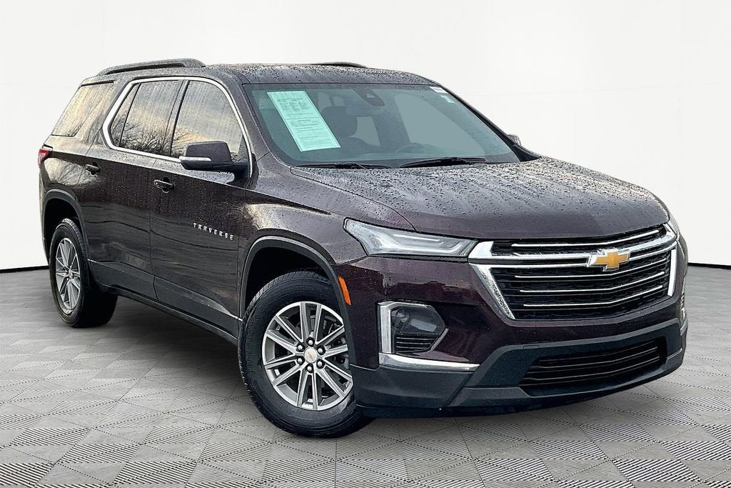 2023 Chevrolet Traverse LT Cloth