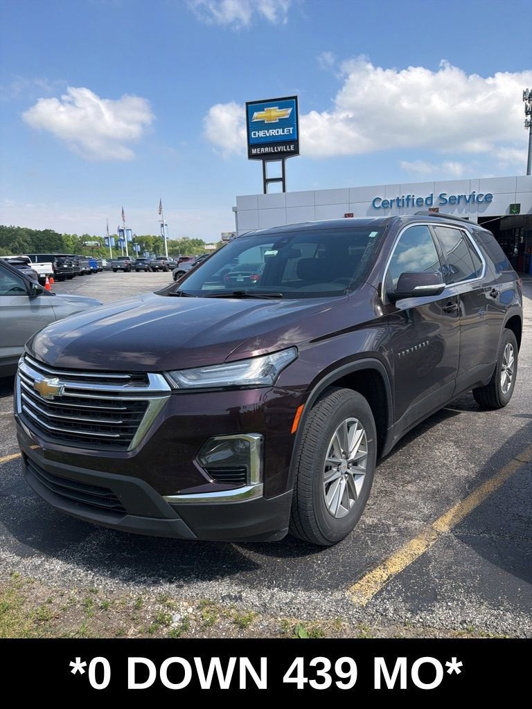 2023 Chevrolet Traverse LT Cloth