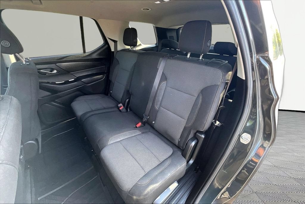 2018 Chevrolet Traverse LT Cloth