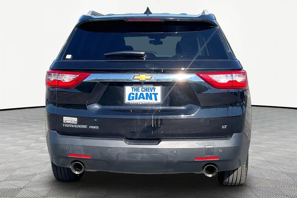 2018 Chevrolet Traverse LT Cloth