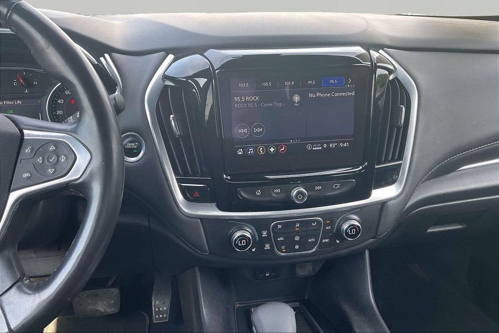 2022 Chevrolet Traverse LT Cloth