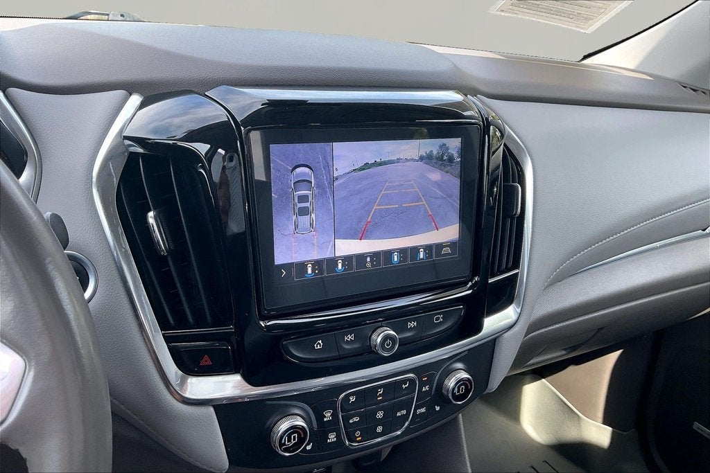 2021 Chevrolet Traverse LT Leather