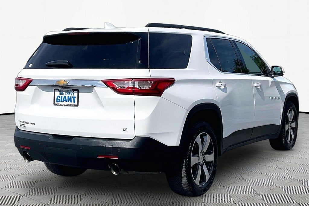 2021 Chevrolet Traverse LT Leather