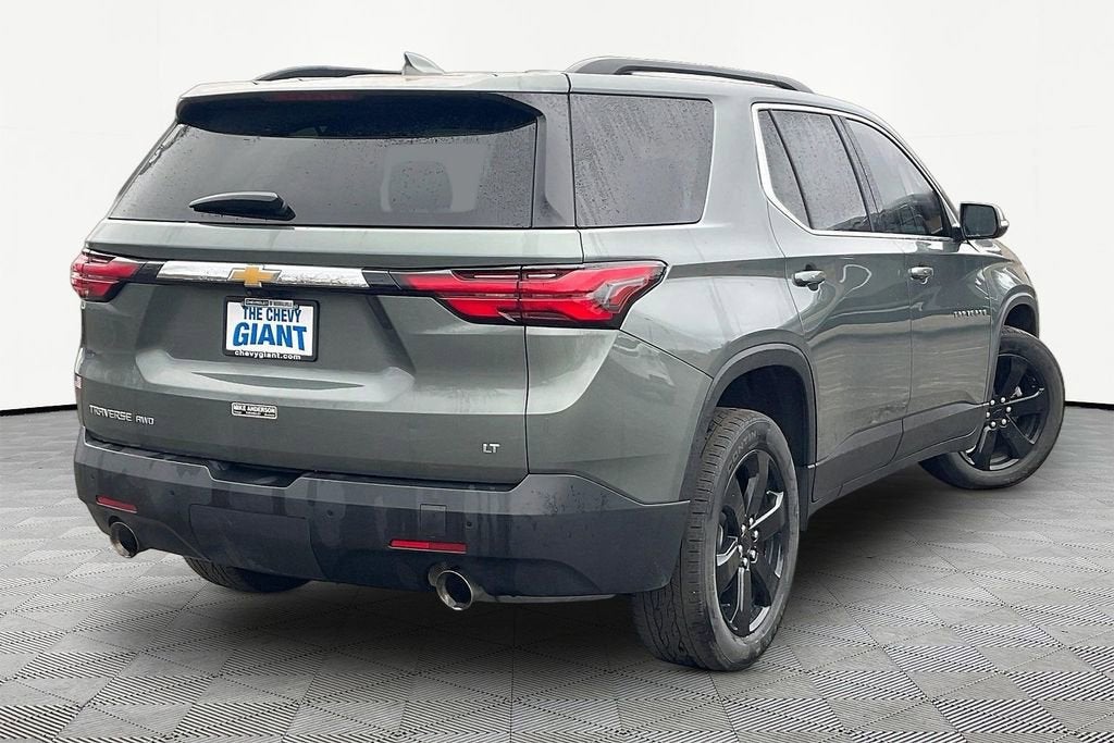 2022 Chevrolet Traverse LT Leather
