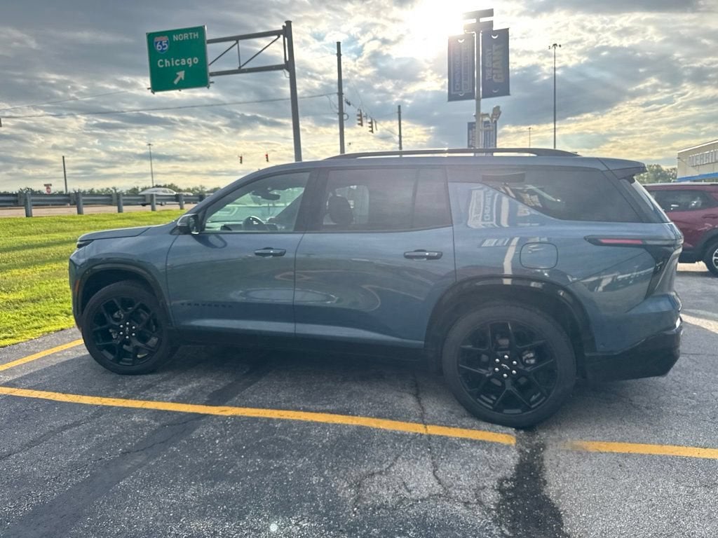 2025 Chevrolet Traverse RS