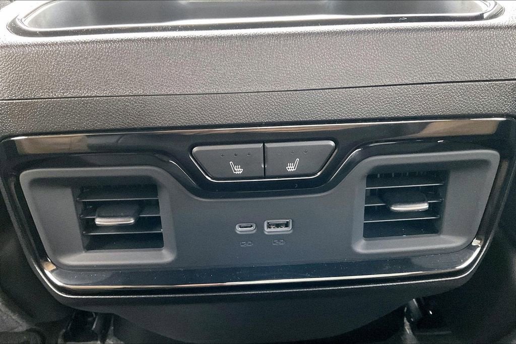 2025 GMC Sierra 3500 HD AT4