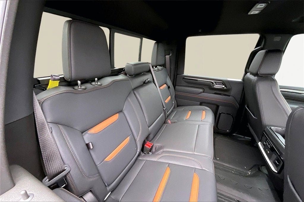 2025 GMC Sierra 3500 HD AT4