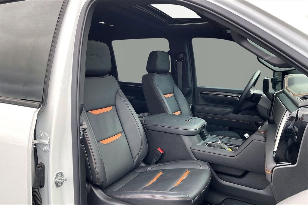 2025 GMC Sierra 3500 HD AT4