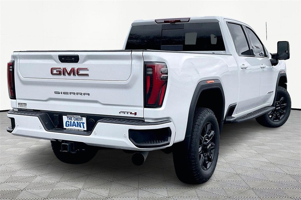 2025 GMC Sierra 3500 HD AT4