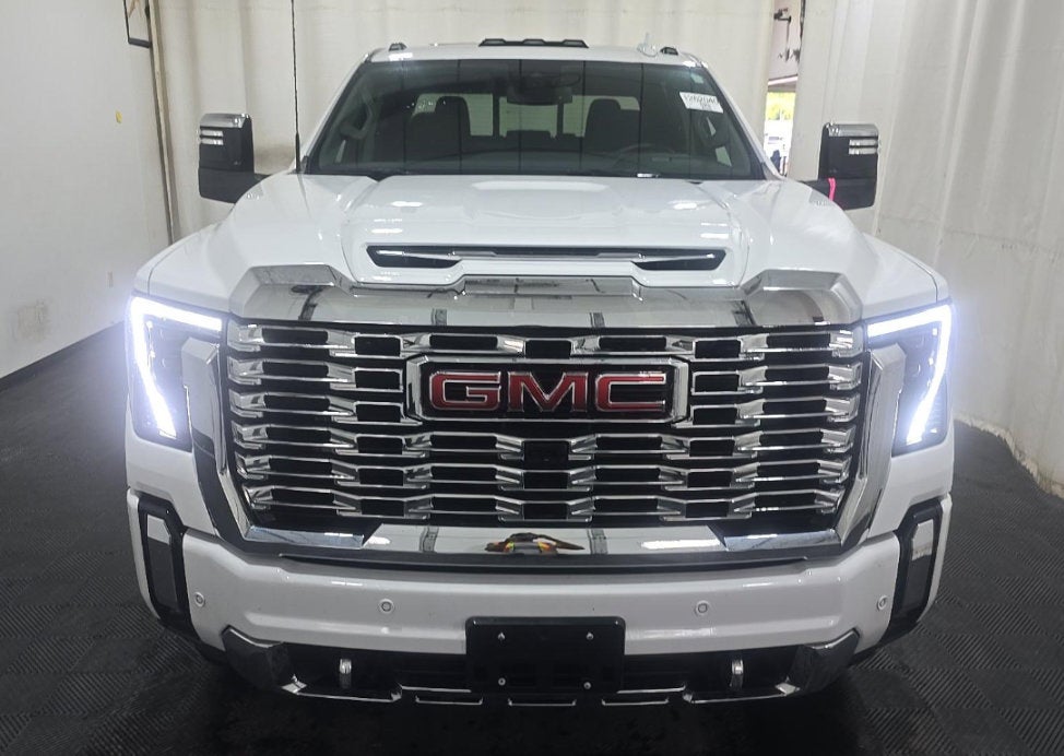2025 GMC Sierra 3500 HD Denali