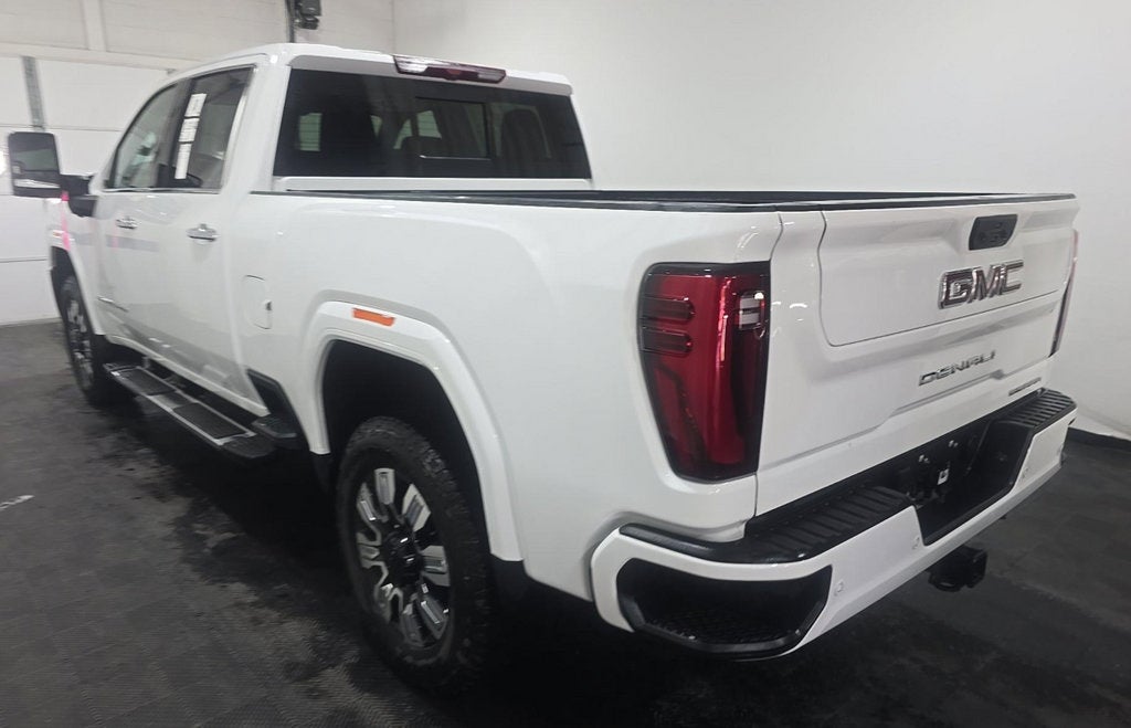 2025 GMC Sierra 3500 HD Denali