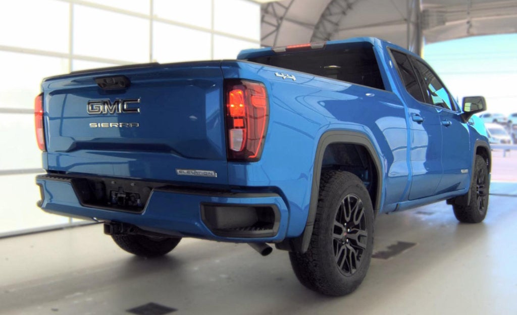 2023 GMC Sierra 1500 Elevation