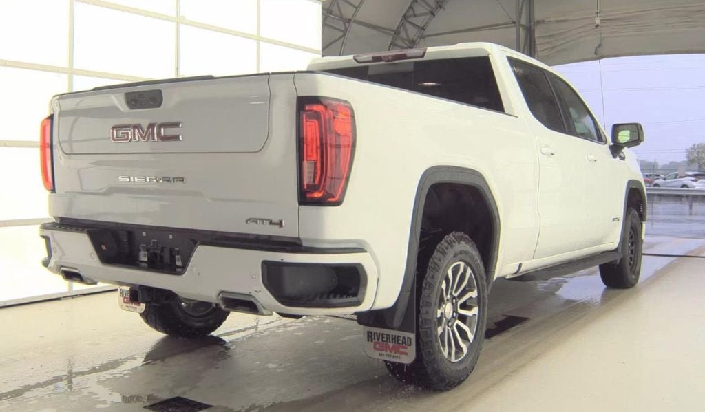 2022 GMC Sierra 1500 AT4