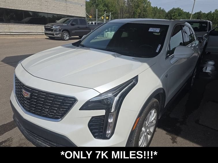 2023 Cadillac XT4 AWD Luxury