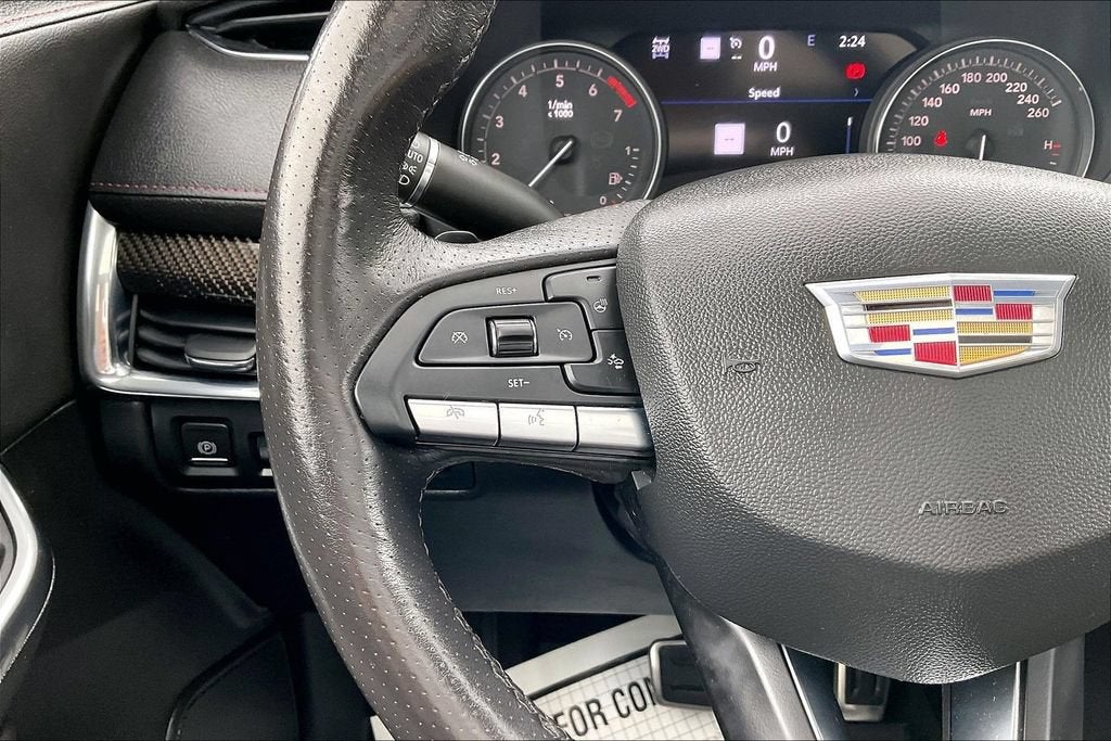 2022 Cadillac XT4 AWD Sport