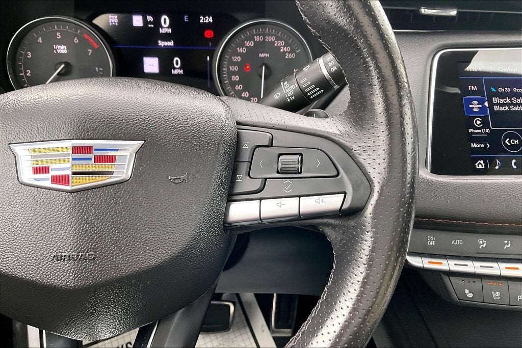 2022 Cadillac XT4 AWD Sport