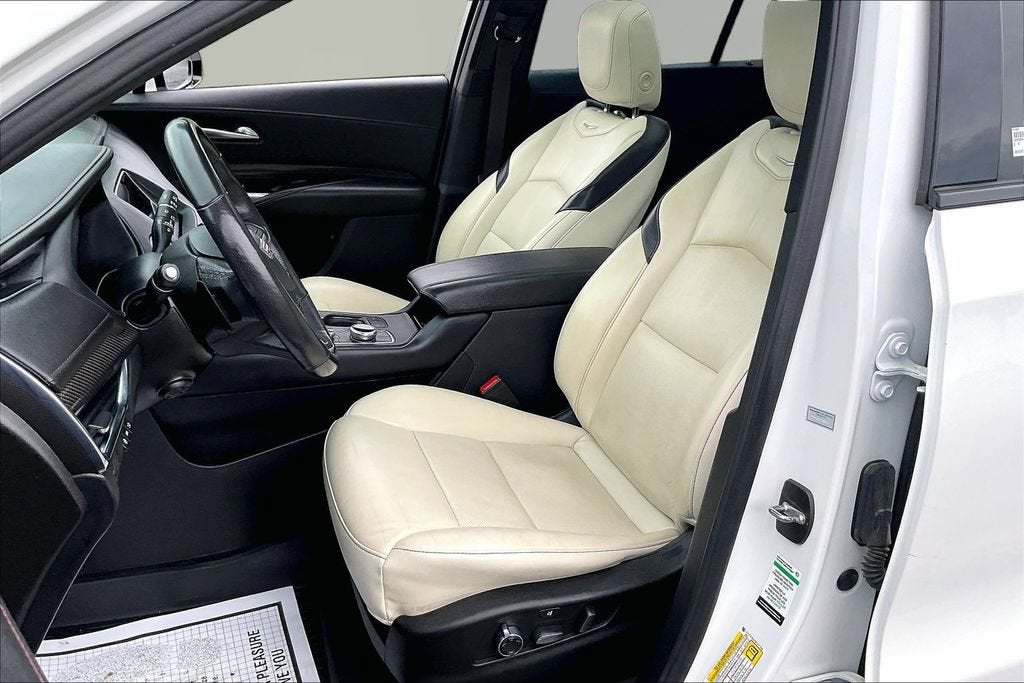 2022 Cadillac XT4 AWD Sport